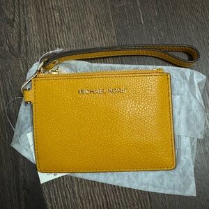 Michael Kors Jet Set Small Leather Coin Purse With ID - marigold
